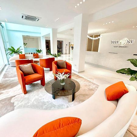 The One Bay Breeze Hotel Патая Екстериор снимка