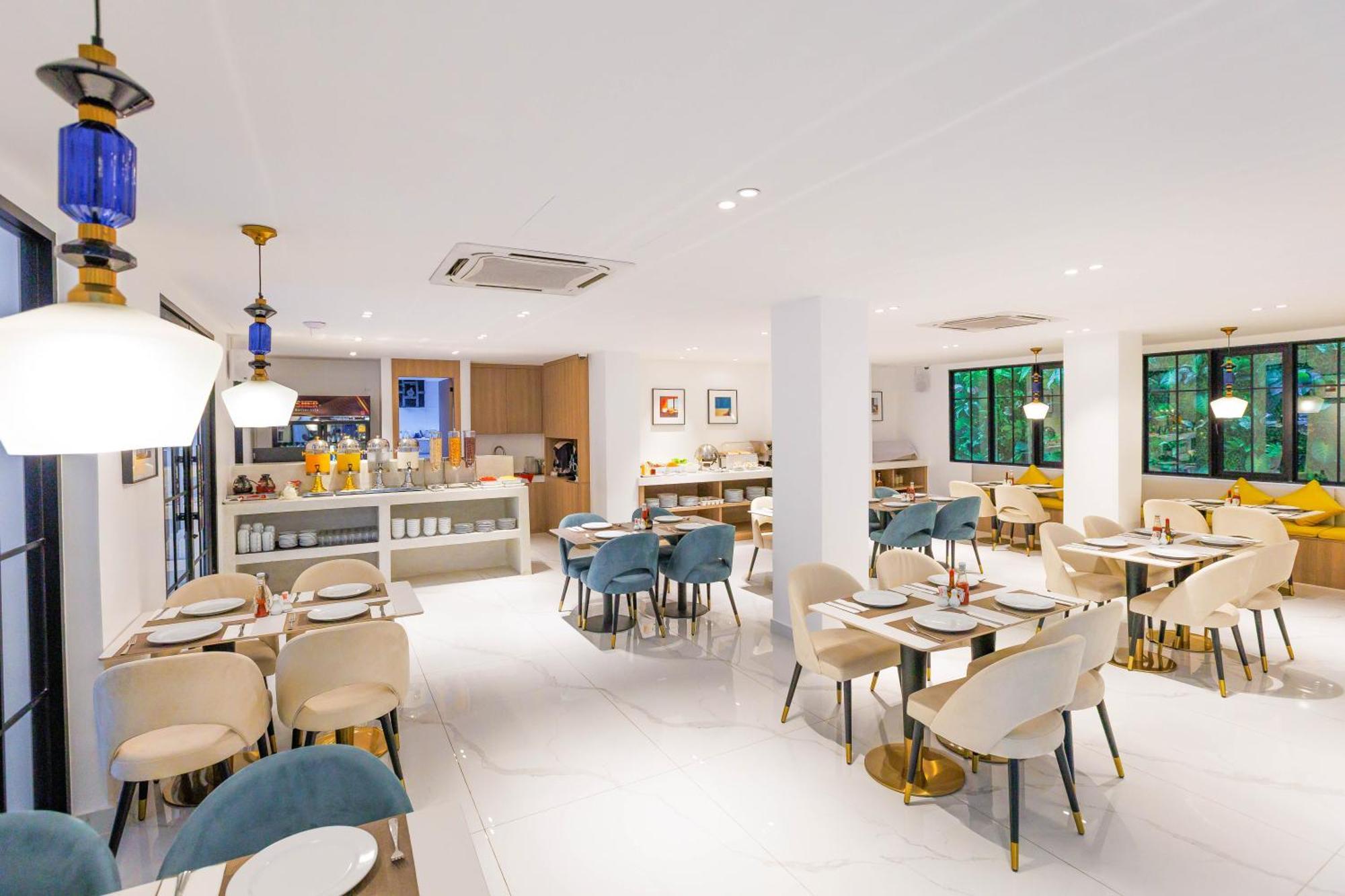 The One Bay Breeze Hotel Патая Екстериор снимка