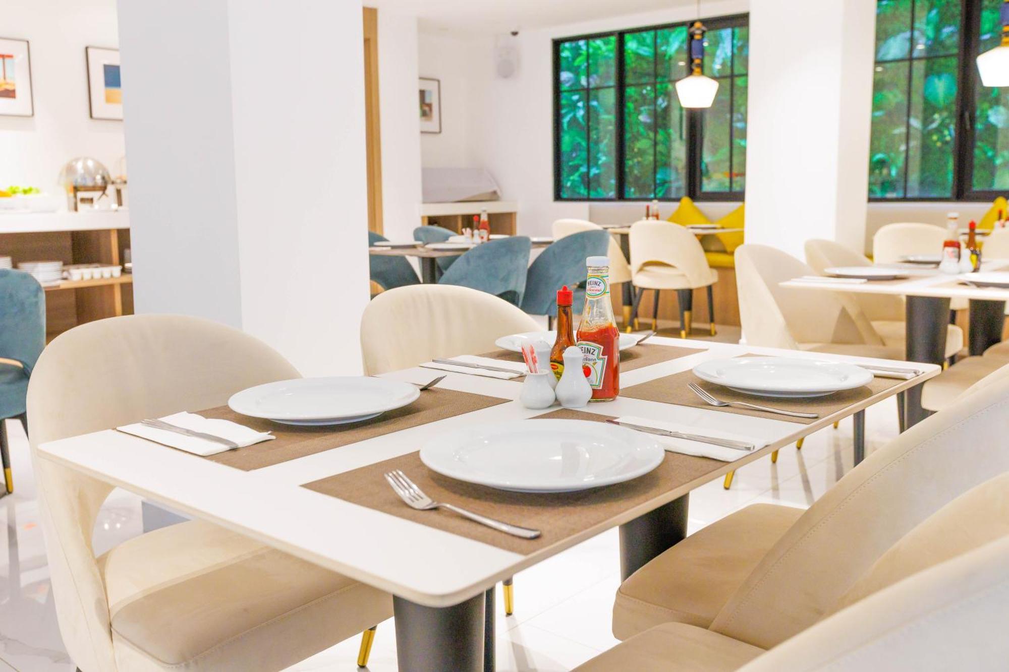 The One Bay Breeze Hotel Патая Екстериор снимка