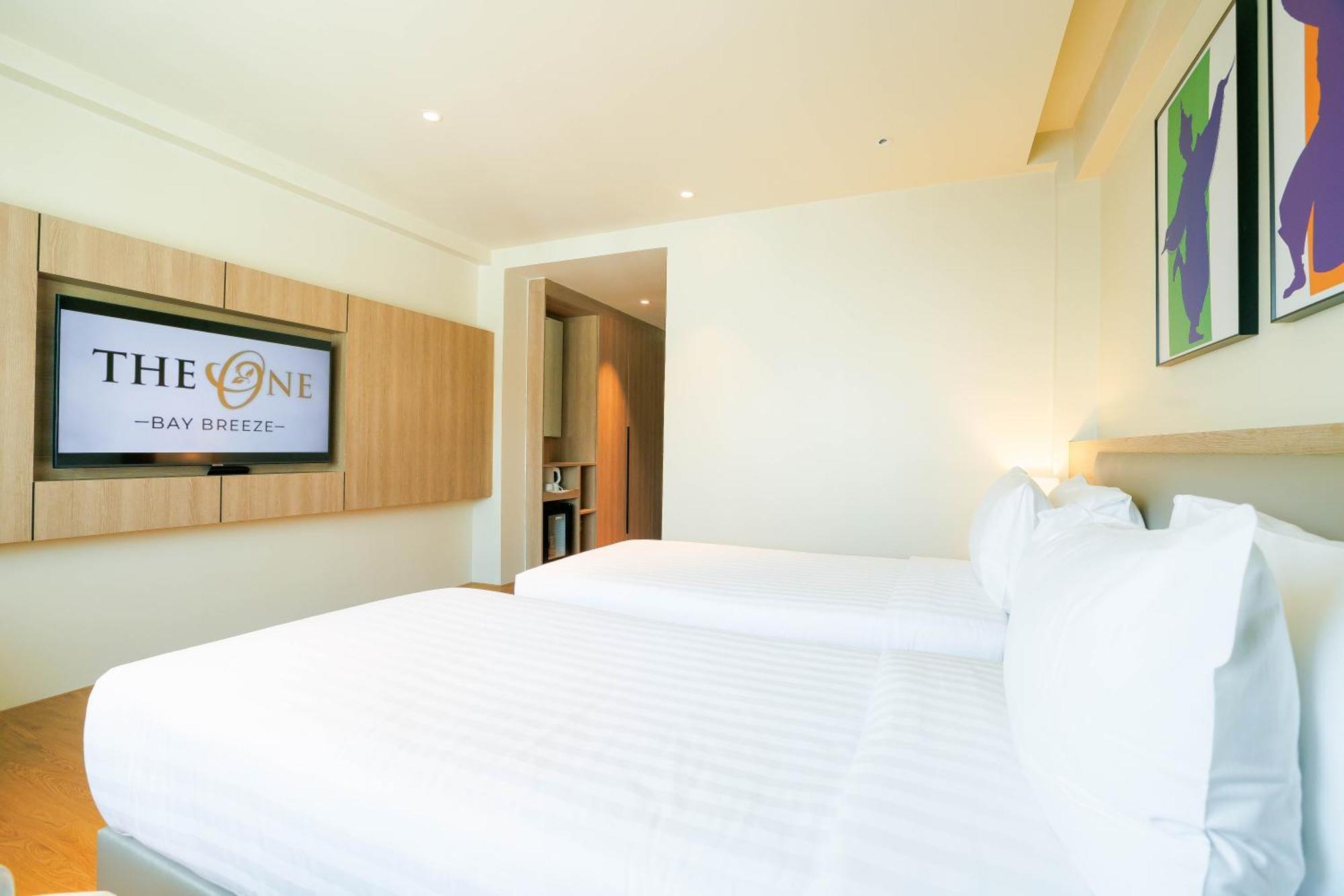The One Bay Breeze Hotel Патая Екстериор снимка