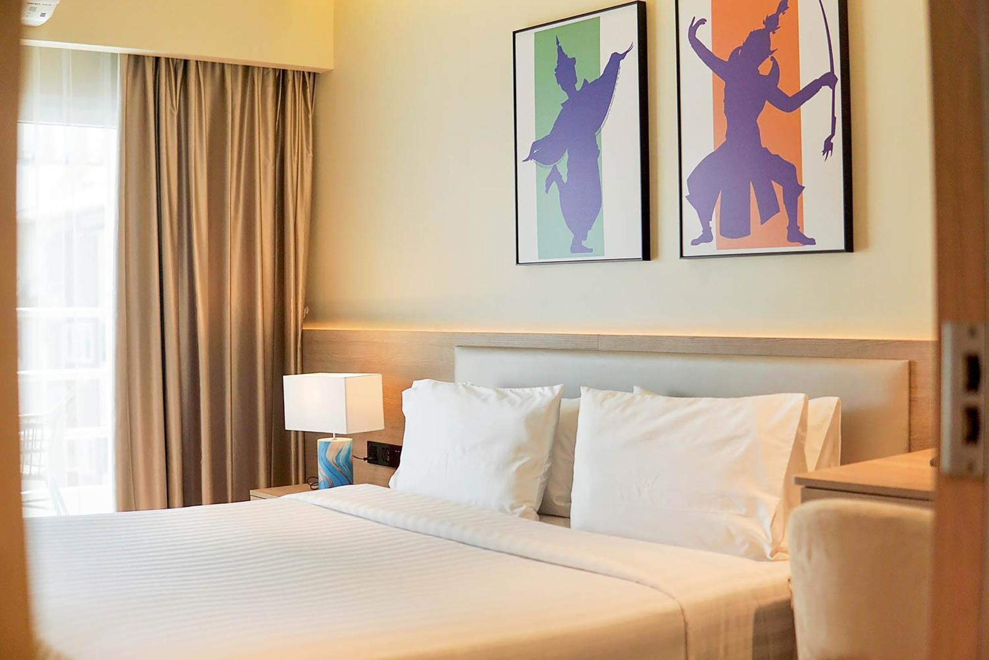 The One Bay Breeze Hotel Патая Екстериор снимка