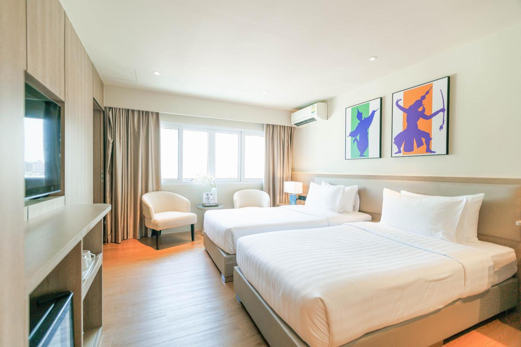 The One Bay Breeze Hotel Патая Екстериор снимка